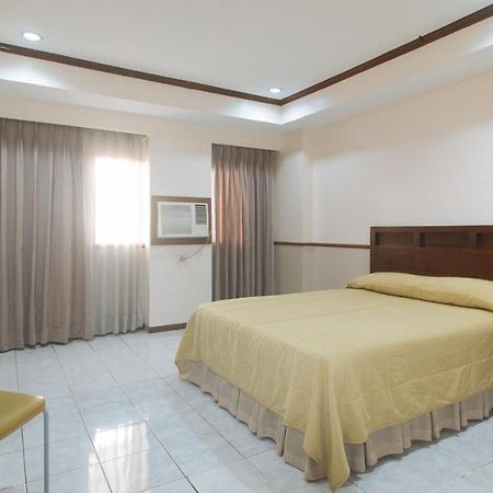 Garden Plaza Hotel Manilla Buitenkant foto