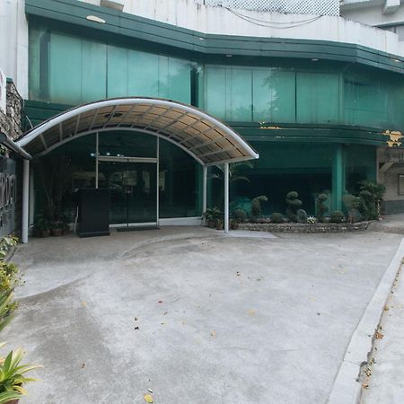 Garden Plaza Hotel Manilla Buitenkant foto
