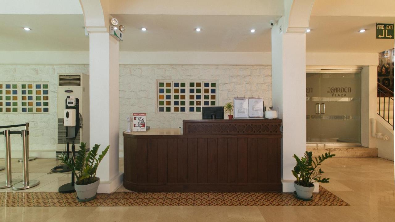 Garden Plaza Hotel Manilla Buitenkant foto