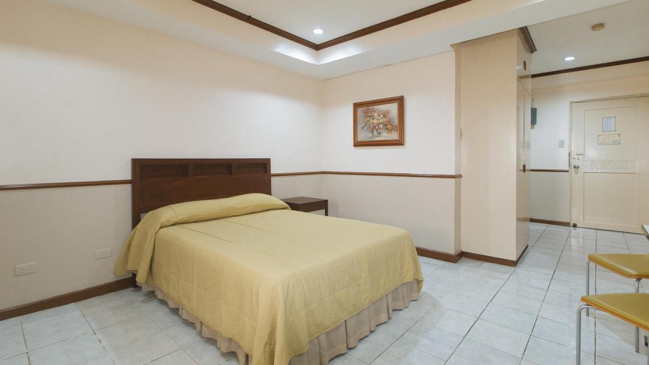 Garden Plaza Hotel Manilla Buitenkant foto